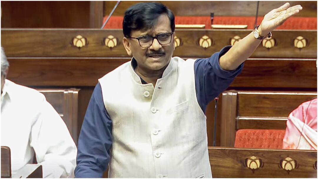 Maharashtra News Sanjay Raut Slams CM Devendra Fadnavis For Not Handing Dhule Cash Case to ED 'Why Didn’t ED Reach Dhule?': Sanjay Raut Slams CM Fadnavis Over Rs 5 Crore Cash Recovery Row