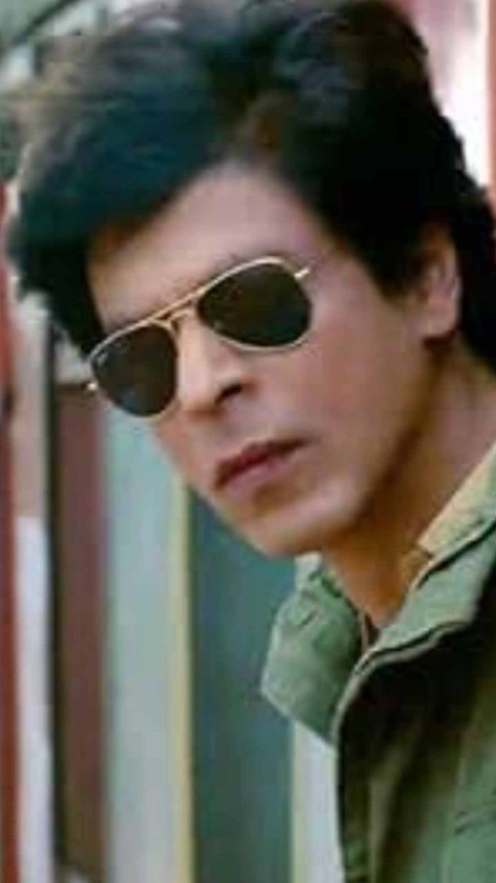 तो आइए आपको बताते हैं कौन सा एक्टर है कितना महंगा