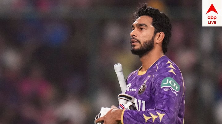 বেঙ্কটেশ অলরাউন্ডার। কিন্তু তিনি গোটা টুর্নামেন্টে এক ওভারও বল করেননি। তাঁর ফিটনেস নিয়েও সমস্যা রয়েছে। এই পরিস্থিতিতে কেকেআর ম্য়ানেজমেন্ট তাঁকে ছেড়ে দিতে পারে।