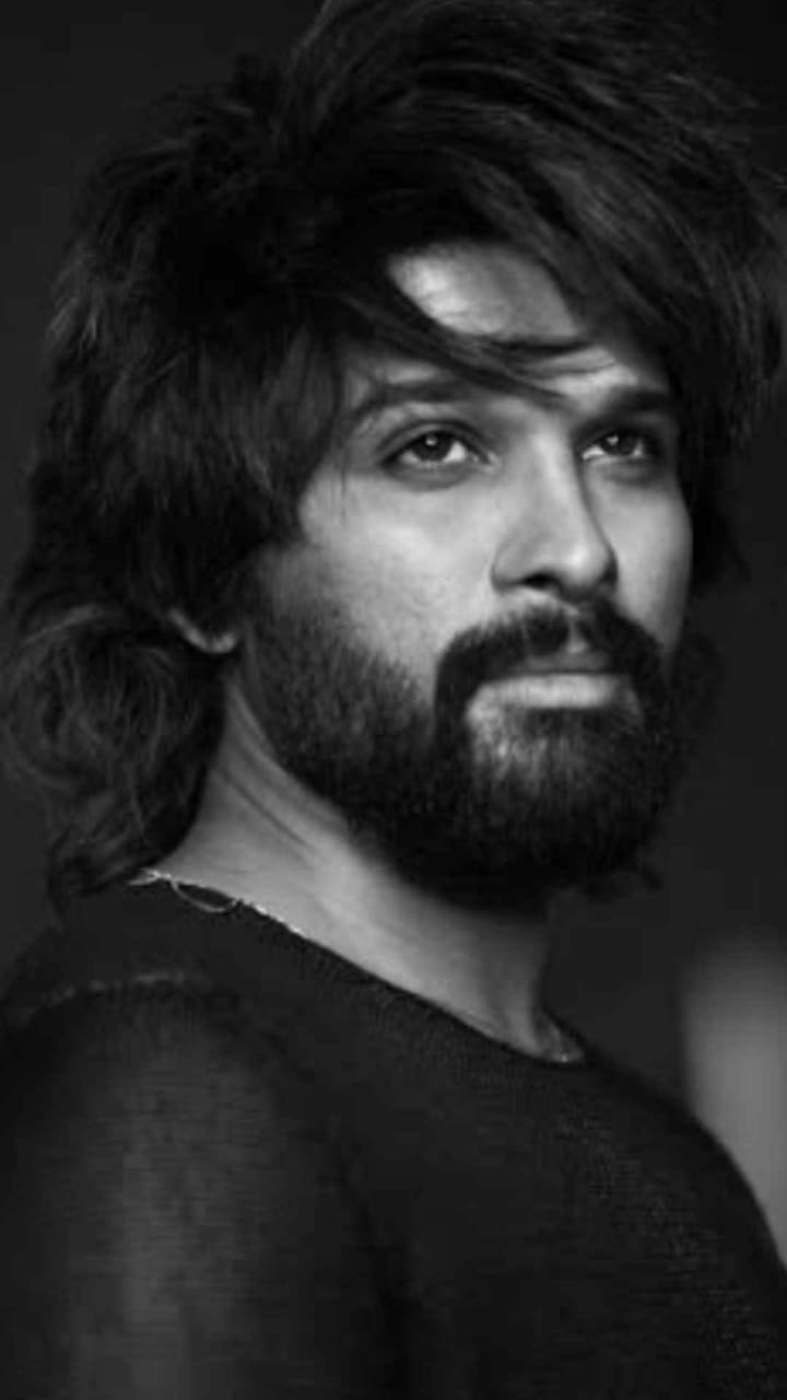 अक्सर एक्टर्स की फीस को लेकर सोशल मीडिया पर चर्चा होती रहती है