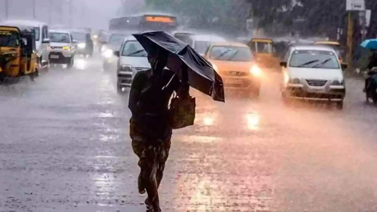 துவங்கியது பருவ மழை.. கேரளாவில் ஆரஞ்ச், எல்லோ அலர்ட் எந்தெந்த பகுதிகளுக்கு தெரியுமா?