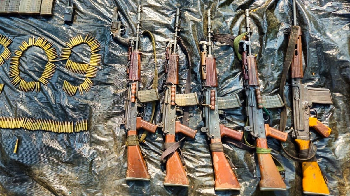 गढ़चिरौली में पुलिस ने ढेर किए 4 खतरनाक नक्सली, ऑटोमैटिक राइफल समेत ये सामान बरामद