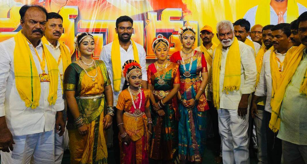 Paritala Sriram:యుద్ధం చేయాల్సి వచ్చినప్పుడు అరచేయి కూడా ఆయుధం అవుతుంది-పరిటాల శ్రీరామ్ సంచలన వ్యాఖ్యలు