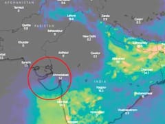 Gujarat Rain:  વાવાઝોડાના સંકટ વચ્ચે ગુજરાતના આ જિલ્લાઓમાં આજે તૂટી પડશે ભારે વરસાદ, જાણો લેટેસ્ટ એલર્ટ  