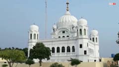 पाकिस्तान में है ये गुरुद्वारा, भारतीय बार्डर से दूरबीन द्वारा भक्त करते हैं इसके दर्शन
