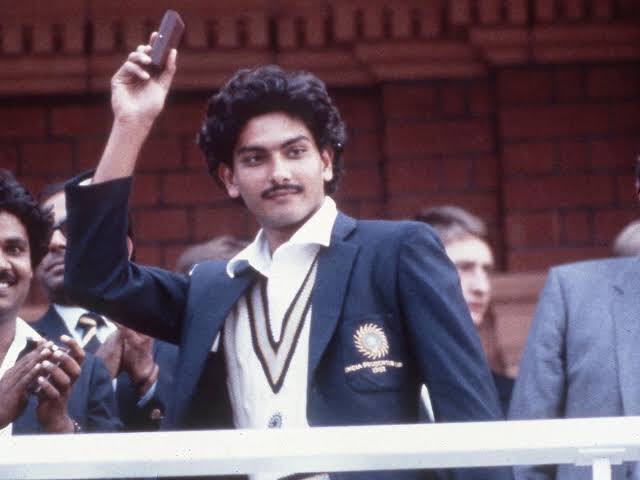 पूर्व भारतीय ऑलराउंडर रवि शास्त्री ने 25 साल और 229 दिन की उम्र में भारतीय टेस्ट टीम की कमान संभाली थी. रवि 1983 वर्ल्ड कप विजेता टीम का भी हिस्सा रहे. उन्होंने भारत के लिए कई मौकों पर शानदार प्रदर्शन किया है.