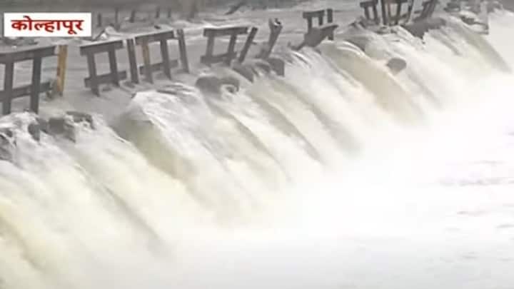 सध्या पंचगंगा नदीची पाण्याची पातळी 17 फूट इतकी आहे