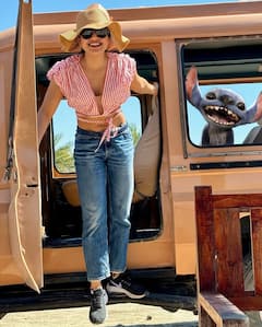 श्रीवल्लीचा नवीन 'बेस्ट फ्रेंड', वेगवेगळ्या पोझमध्ये फोटोही शेअर