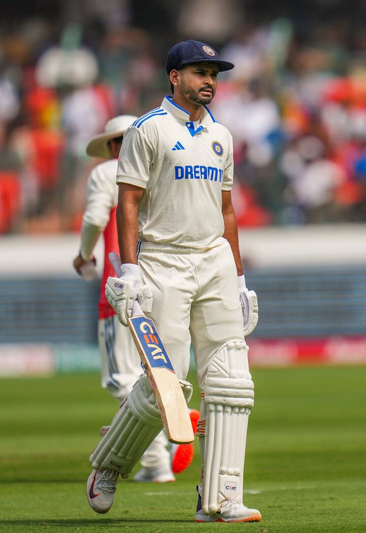 अय्यर ने अब तक 12 मैचों में 48.33 की औसत से 435 रन बनाए हैं. इस दौरान उनका स्ट्राइक रेट 174.70 का रहा है. अय्यर ने इस सीजन में 4 अर्धशतक लगाए हैं. इस दौरान उनका बेस्ट स्कोर 97 रन रहा है. पिछले साल से ही लगातार शानदार प्रदर्शन के बाद भी उन्हें टीम में नहीं चुना गया.