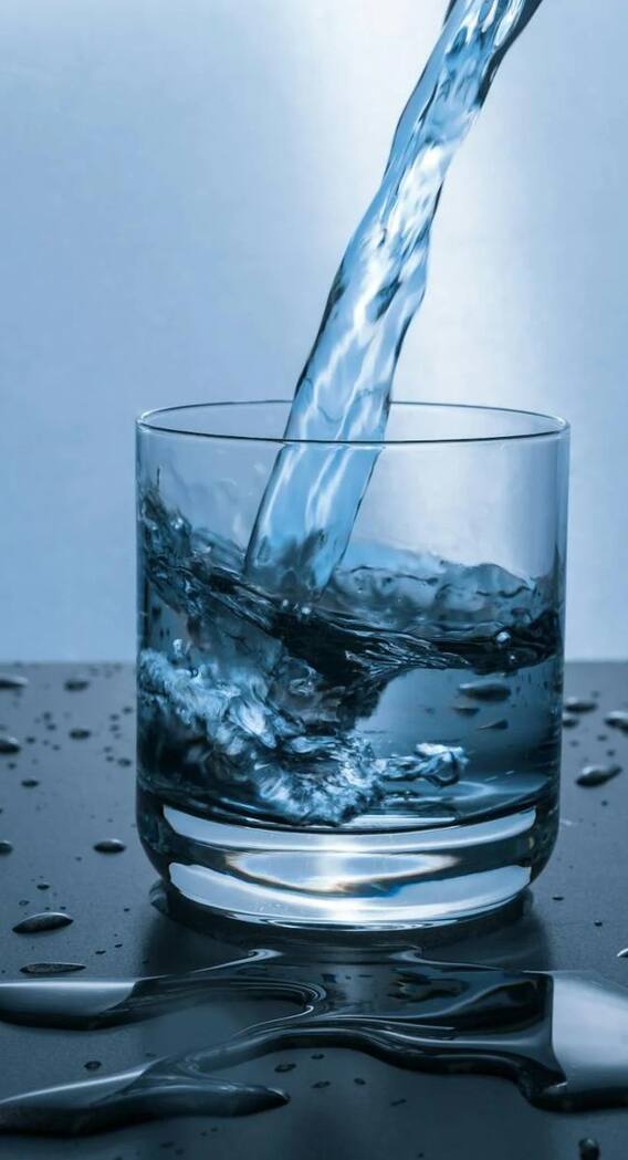 इंसान के पेट में कितना पानी स्टोर हो सकता है?