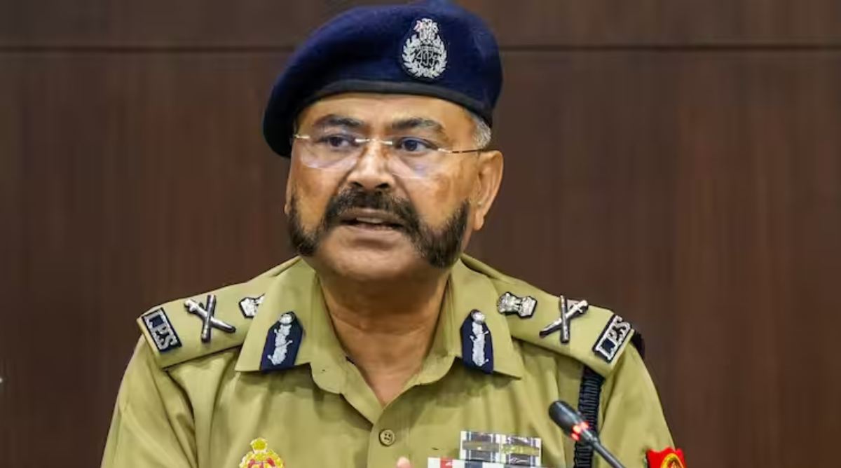 यूपी पुलिस का नया डीजीपी कौन? रेस में ये चार नाम, प्रशांत कुमार के सेवा विस्तार की भी अटकलें!