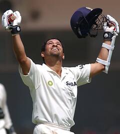 इंग्लैंड के खिलाफ टेस्ट में किस भारतीय बल्लेबाज ने बनाए हैं सबसे ज्यादा रन, देखें टॉप-5 प्लेयर्स की लिस्ट