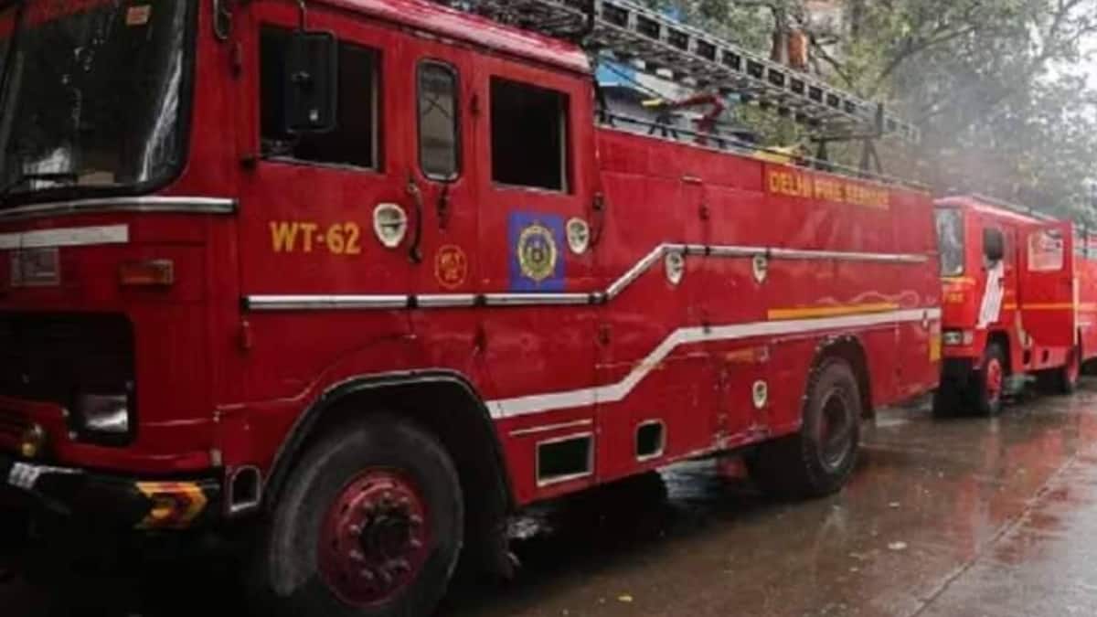 Fire Erupts At Delhi University's Geology Lab In North Campus, Six Fire Tenders Rushed