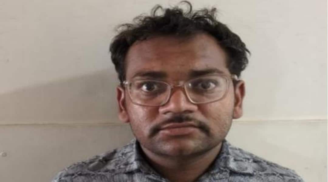 Gujarat ATS caught Pakistani spy leaking sensitive information from Kutch border एक और PAK जासूस गिरफ्तार! गुजरात ATS की पकड़ में आरोपी, कच्छ बॉर्डर से लीक कर रहा था संवेदनशील जानकारी