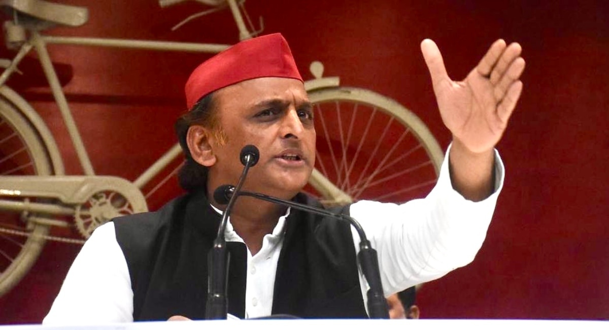 ‘नारी का अपमान, निंदा और हर संभव शोषण…’, बीजेपी सांसद के विवादित बयान पर बोले अखिलेश यादव