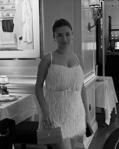 ડીપનેક ડ્રેસમાં અવનીત કૌરનો ગ્લેમરસ લૂક થયો વાયરલ, જુઓ તસવીરો