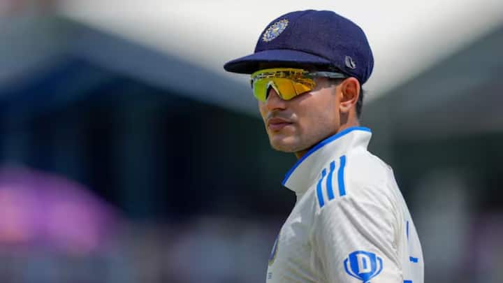 ভারতের ৩৭তম টেস্ট অধিনায়ক গিল, দেশের পঞ্চম সর্বকনিষ্ঠ নেতাও বটে।