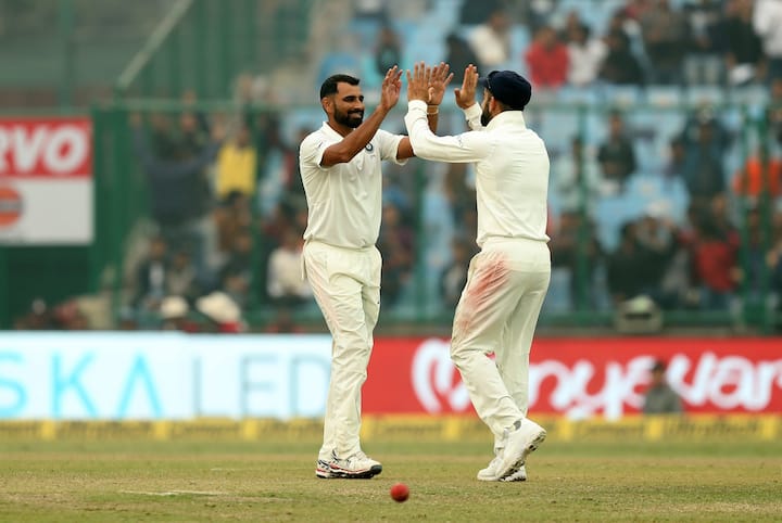 बीसीसीआई ने शनिवार को इंग्लैंड दौरे के लिए भारतीय टेस्ट टीम का एलान कर दिया. इस टीम में तेज गेंदबाज मोहम्मद शमी को जगह नहीं मिली है. शमी को इंग्लैंड के खिलाफ टेस्ट सीरीज के लिए क्यों नहीं चुना गया. इसका जवाब चीफ सेलेक्टर अजीत अगरकर ने दे दिया है.