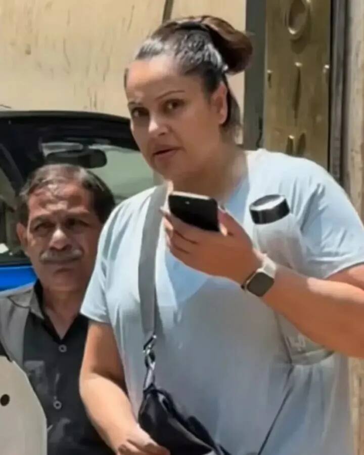 Bipasha's no makeup look video is also going viral on social media, in which she speaks of paps-O or else she sits in her car.
