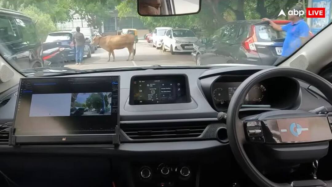 tata nexon self driving car Testing in India Cow came in front of nexon during testing watch video here सड़क पर दौड़ रही थी सेल्फ ड्राइविंग Tata Nexon, सामने आ गई गाय, जानें फिर क्या हुआ?