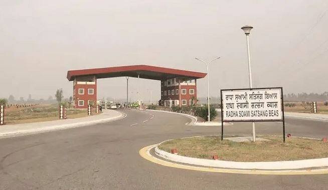 Corona enters Punjab Dera Beas issues instructions for Sangat ਪੰਜਾਬ 'ਚ ਹੋਈ ਕੋਰੋਨਾ ਦੀ ਐਂਟਰੀ ! ਡੇਰਾ ਬਿਆਸ ਨੇ ਸੰਗਤ ਲਈ ਜਾਰੀ ਕੀਤੀਆਂ ਹਿਦਾਇਤਾਂ, ਹੁਣ ਹੋਵੇਗੀ ਸਤਿਸੰਗ ਜਾਂ ਨਹੀਂ ?