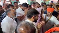 Virat Kohli And Anushka Sharma Offer Prayers At Hanuman Garhi Temple In Ayodhya