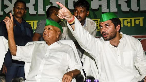RJD Chief Lalu Yadav Expels Son Tej Pratap From Party After 'Love Confession' Post