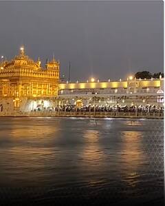 अमृतसर के स्वर्ण मंदिर में बारिश के वक्त बेहद खूबसूरत नजारा | ABP NEWS SHORTS