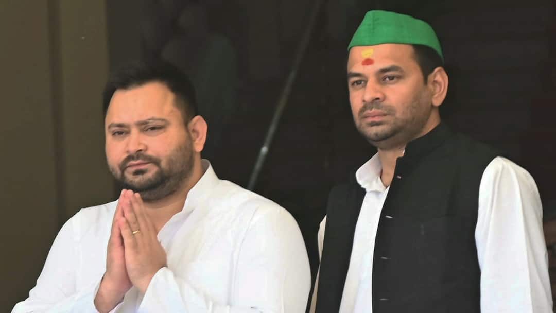 Tejashwi Yadav Distances Himself As Lalu Yadav Ousts Tej Pratap Yadav From RJD Family ‘Free To Make Own Decisions’: Tejashwi Distances Himself As Lalu Ousts Tej Pratap From RJD, Family