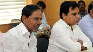 KCR- KTR Meeting: కవిత లేఖ చిచ్చు! ఫాంహౌస్కు వెళ్లి కేసీఆర్తో కేటీఆర్ భేటీ- గులాబీ శ్రేణుల్లో ఉత్కంఠ