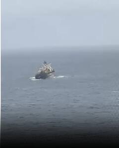 केरल के तट पर डूब रहा एक जहाज रेस्क्यू ऑपरेशन जारी | abp news shorts