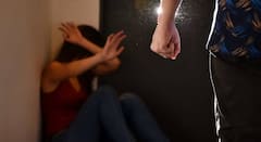 डॉक्टर पत्नीचा आयटी इंजिनियर पतीकडून छळ, मर्सिडीज कार घेण्यासाठी माहेरच्यांकडून 25 लाखांची मागणी; नाशकात खळबळ!