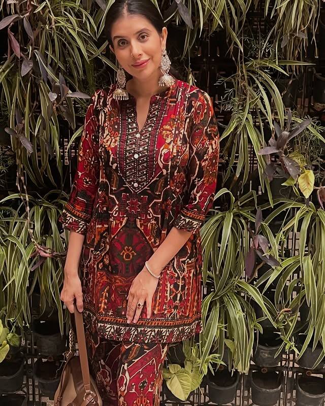 चारू ने यह कदम सोच-समझकर और प्लान बनाकर उठाया न कि जल्दबाजी में.एक्ट्रेस ने ये फैसला खुद के सपोर्ट के लिए किया है. चारू के इस फैसले से फैंस को काफी शॉक लगा है.