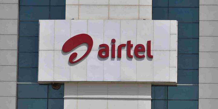 अगर आप सिर्फ कॉलिंग और SMS के लिए एक लंबा प्लान चाहते हैं और डेटा की ज्यादा जरूरत नहीं है तो Jio का 1,748 रुपये वाला प्लान किफायती है. लेकिन अगर आप डेटा के साथ OTT का भी फायदा लेना चाहते हैं तो Airtel का 2,249 रुपये वाला प्लान आपके लिए बेहतर रहेगा.