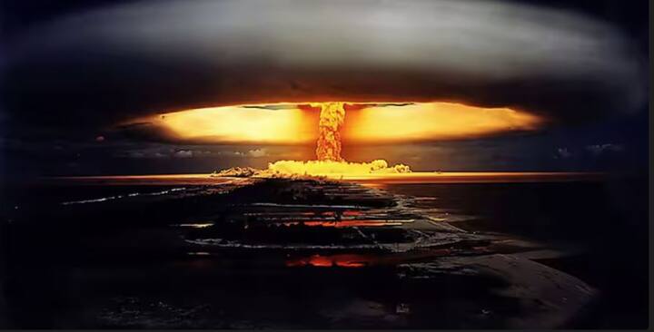 ਕਿਹਾ ਜਾਂਦਾ ਹੈ ਕਿ ਰੂਸ ਦੇ ਸਾਰੇ ਪ੍ਰਮਾਣੂ ਹਥਿਆਰ ਆਟੋਮੇਟਿਡ ਨਿਊਕਲੀਅਰ ਵੈਪਨ ਕੰਟਰੋਲ ਸਿਸਟਮ ਜਾਂ ਪੈਰੀਮੀਟਰ ਨਾਲ ਜੁੜੇ ਹੋਏ ਹਨ।