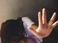 डोंबिवली हादरली ! 15 वर्षीय मुलीचे अपहरण ,खोलीत कोंडून लैंगिक अत्याचार ,गर्भपात , नंतर वेश्याव्यवसायात ढकलले