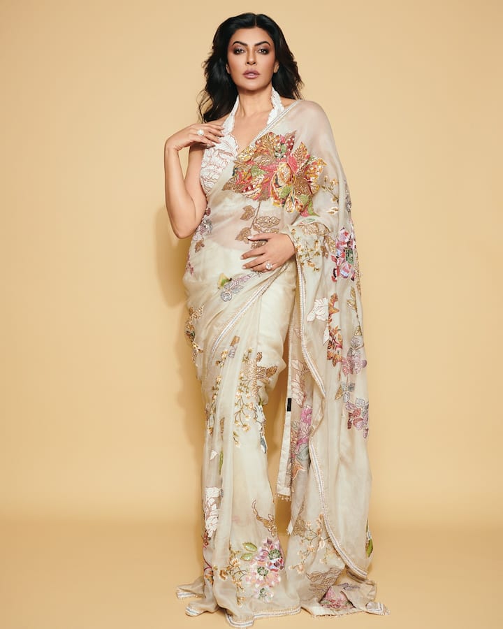 सुष्मिताने बॉलिवूडमध्ये पदार्पण करण्यापूर्वीच इतिहास रचला आणि जगभर आपले नाव प्रसिद्ध केले.