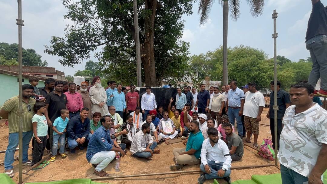 Chhattisgarh: अनावरण से पहले गौरेला में अजीत जोगी की प्रतिमा गायब, बेटे ने क्या कहा? Ajit Jogi Statue Theft in Gaurela before unveiling Chhattisgarh Son Amit Jogi Reaction Chhattisgarh: अनावरण से पहले गौरेला में अजीत जोगी की प्रतिमा गायब, बेटे ने क्या कहा?