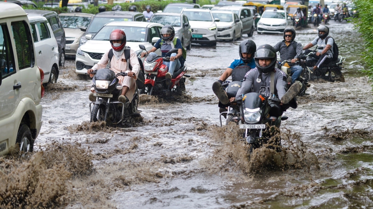दिल्लीवाले सावाधान! इस हफ्ते आंधी-तूफान बारिश का अलर्ट, पढ़ें IMD का अपडेट