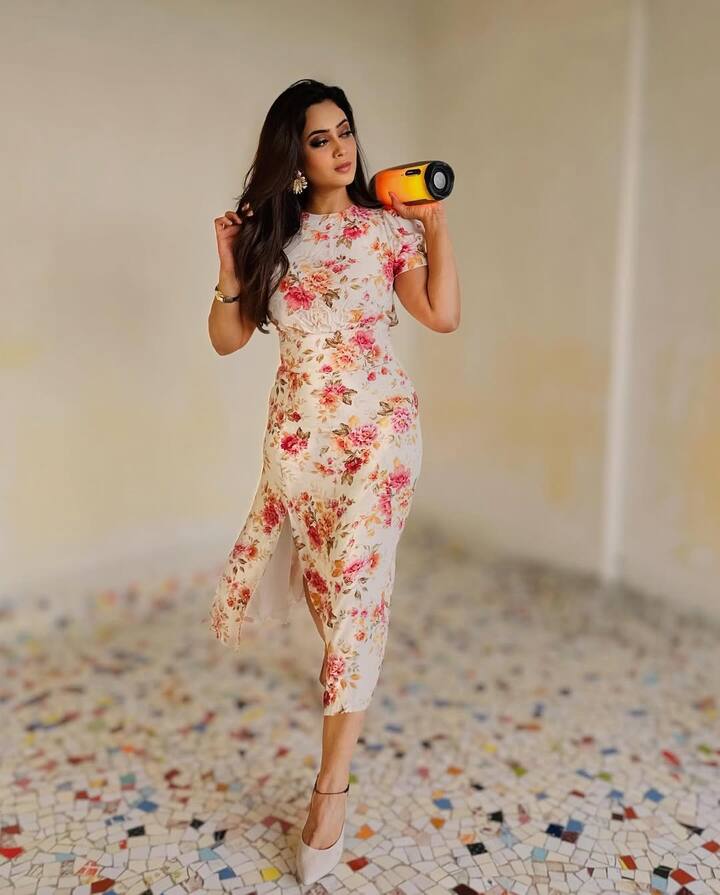 श्वेता तिवारी ने एक महीने में खुद को फिट करने का फैसला लिया और इसके लिए एक हेल्दी रुटीन को अपनाया.