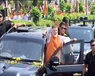 વડોદરામાં PM મોદીનો ભવ્ય રોડ શો, દેશભક્તિના રંગે રંગાયું શહેર, કર્નલ સોફિયાનો પરિવાર ઉપસ્થિત