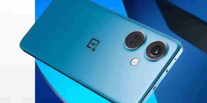 दोनों स्मार्टफोनों में 6.77 इंच की बड़ी डिस्प्ले देखने को मिल सकती है जो 120Hz रिफ्रेश रेट के साथ आएगी. Nothing का फोन LTPO AMOLED स्क्रीन और 3000 निट्स तक की ब्राइटनेस ऑफर कर सकता है, जिससे आउटडोर विजिबिलिटी बेहतरीन होगी.