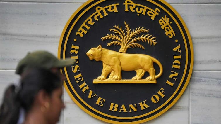 कम होने वाली है फिर से आपकी कार और होम लोन की ईएमआई, RBI बैठक में लेने जा रहा ये फैसला