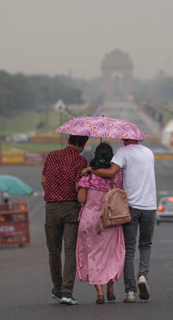 दिल्ली में बदला मौसम का मिजाज, 31 मई तक तेज बारिश का अलर्ट