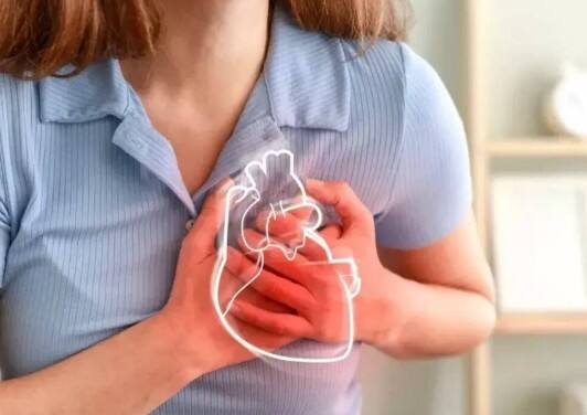 જો તમે રાત્રે મોડે સુધી જાગો છો તો અનેક રોગોને આમંત્રણ આપો છો.  સ્વીડનની ઉપ્સાલા યુનિવર્સિટી (Uppsala University)ના અભ્યાસ મુજબ, સળંગ ત્રણ દિવસ સુધી રાત્રે ચાર કલાકથી ઓછા સમયની ઊંઘને કારણે લોહીમાં અનેક ફેરફારો થાય છે. જેના કારણે હૃદયરોગની સમસ્યાઓમાં વધારો થાય છે.