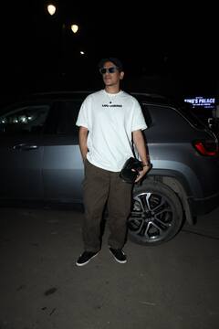 Rhea Chakraborty and Vijay Varma: रिया चक्रवर्ती के स्टोर पहुंचे विजय वर्मा, कूल लुक में हैंडसम दिखे एक्टर