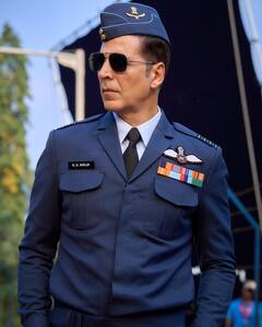 9000 करोड़ की फिल्में देने वाला अकेला ऐसा एक्टर, जिसने शाहरुख, आमिर और सलमान को पछाड़ा