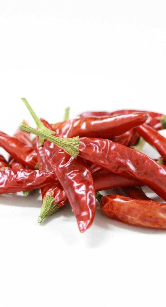 इस रंग की मिर्च खाने से बढ़ती है खूबसूरती