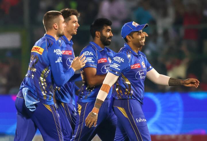 पंजाब किंग्जनं मुंबई इंडियन्सला 7 विकेटनं पराभव स्वीकारावा लागला. मुंबई इंडियन्स आता गुणतालिकेत चौथ्या स्थानावर असल्यानं त्यांना एलिमिनेटरचा सामना खेळावा लागेल.