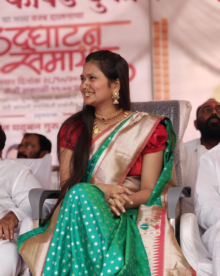 हाराष्ट्राची सुप्रसिद्ध नृत्यांगना, गौतमी पाटीलला कोण नाही ओळखत. 'सबसे कातील गौतमी पाटील' म्हणून नावाजणाऱ्या गौतमीने आतापर्यंत अनेक स्टेज गाजवले.